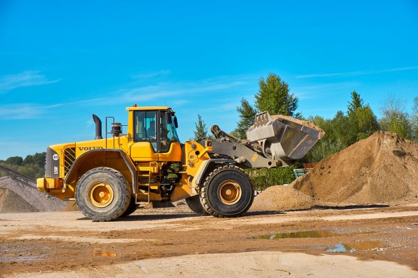 Baugeräte / Baumaschinen